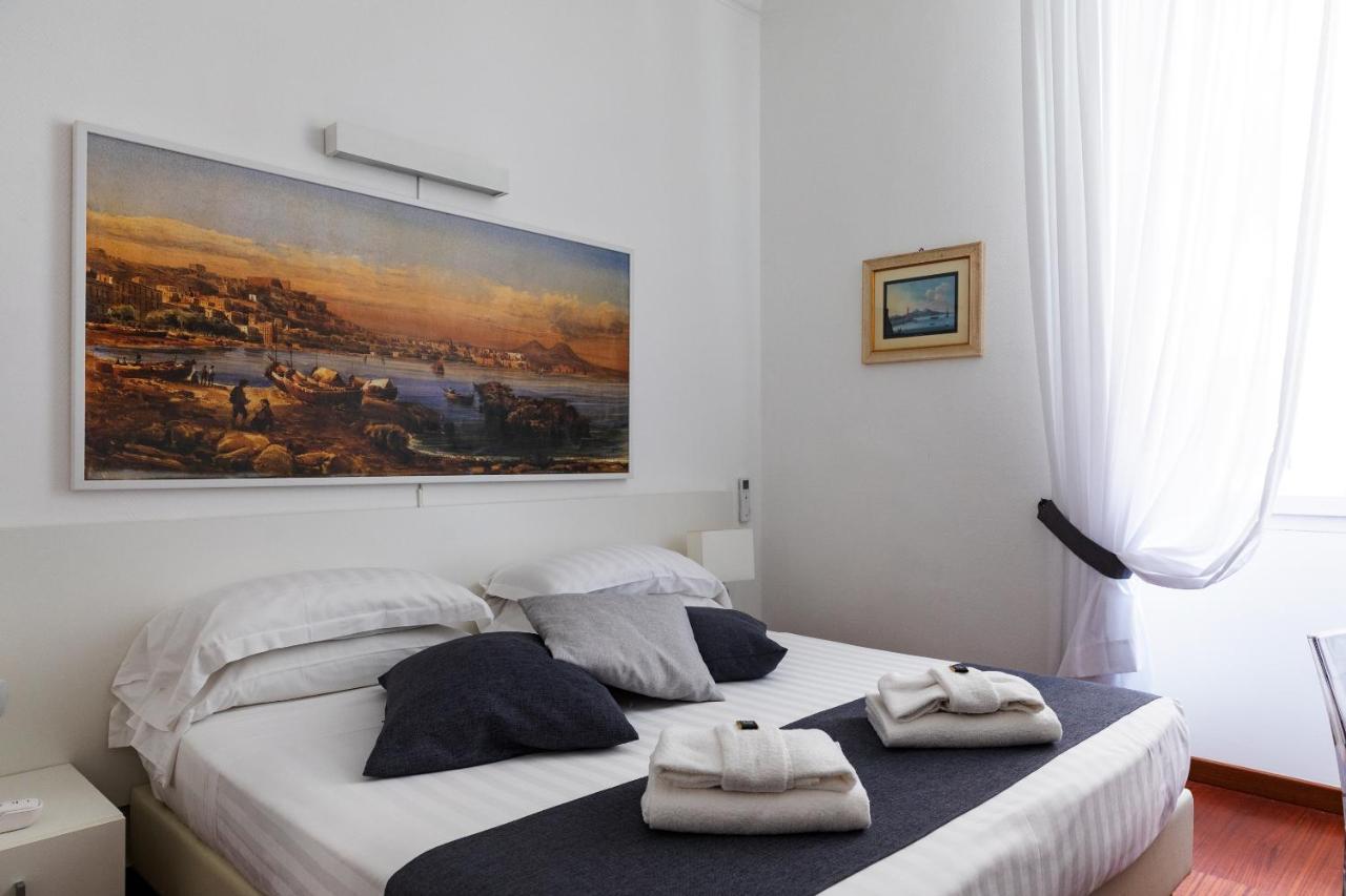 Rex Lifestyle Hotel نابولي المظهر الخارجي الصورة
