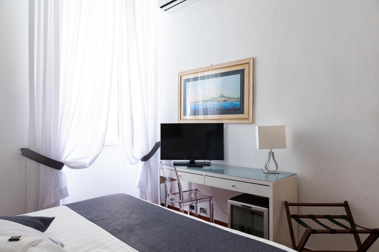 Rex Lifestyle Hotel نابولي المظهر الخارجي الصورة
