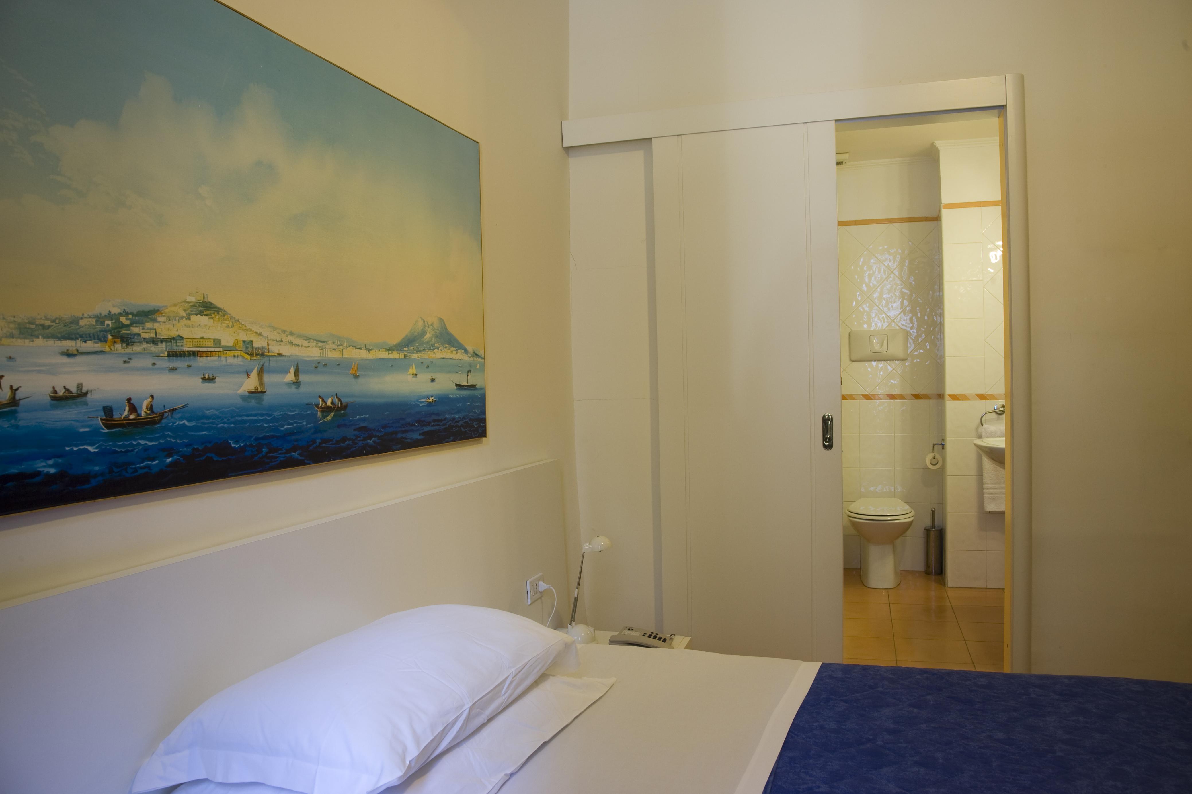 Rex Lifestyle Hotel نابولي الغرفة الصورة